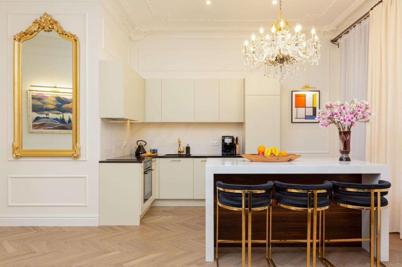 Royal Apartment Kopernika By Renters Prestige Warszawa Zewnętrze zdjęcie