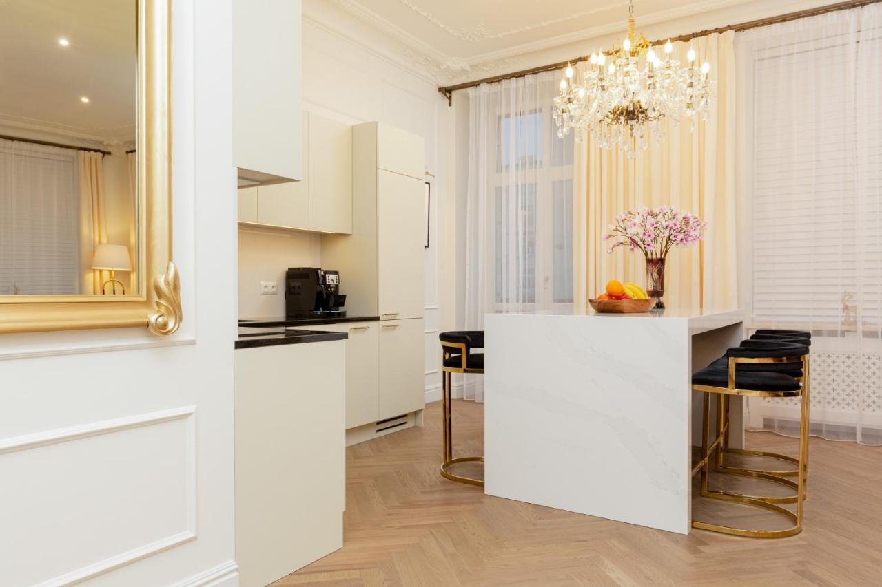 Royal Apartment Kopernika By Renters Prestige Warszawa Zewnętrze zdjęcie