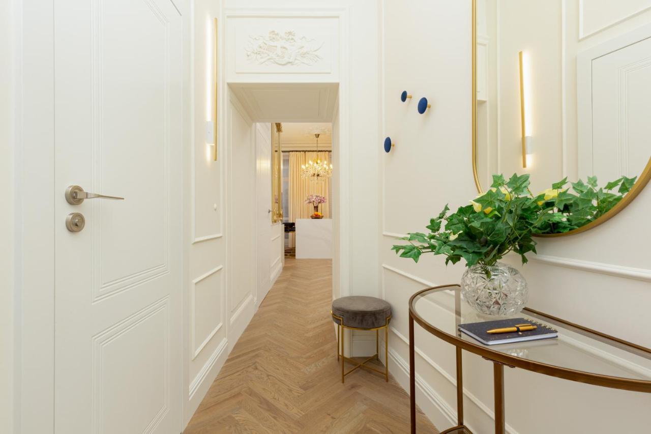 Royal Apartment Kopernika By Renters Prestige Warszawa Zewnętrze zdjęcie